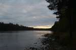Abenddmmerung am Fluss